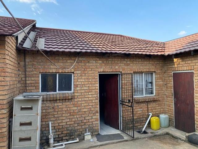 3 Bedroom House in Ivory Park
