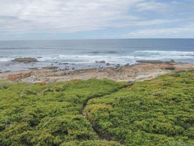 3 Bedroom House in Jongensfontein
