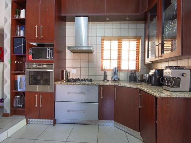 3 Bedroom House in Jordaan park