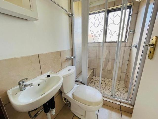 3 Bedroom House in Jackaroo Park