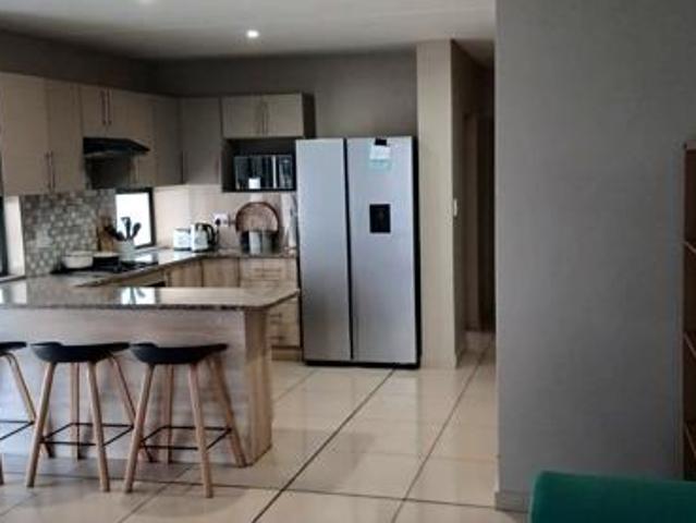 3 Bedroom House in Jackaroo Park