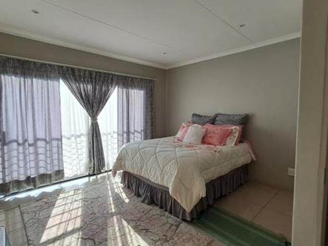 3 Bedroom House in Jackaroo Park