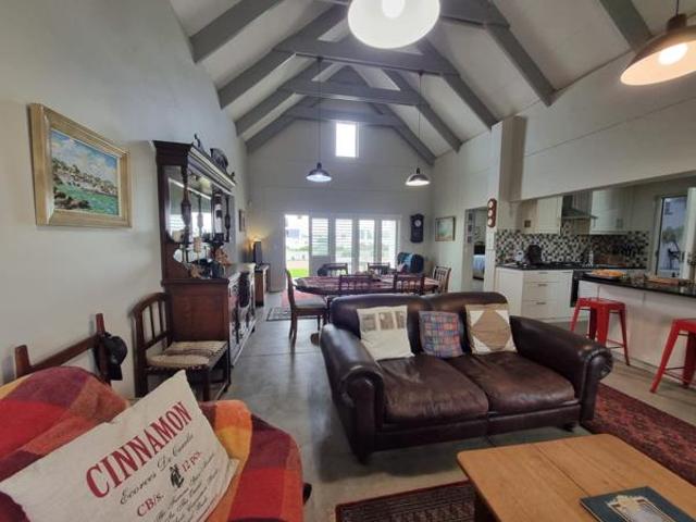 3 Bedroom House in Jacobs Bay
