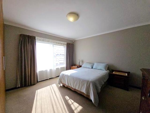 3 Bedroom House in Jeffreys Bay Central