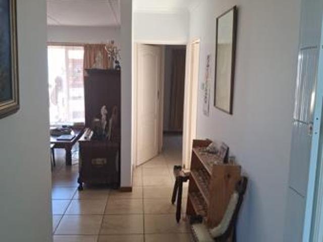 3 Bedroom House in Jeffreys Bay Central