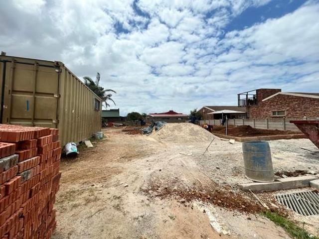 3 Bedroom House in Jeffreys Bay Central