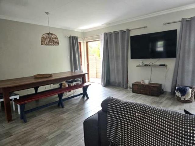 3 Bedroom House in Jeffreys Bay Central