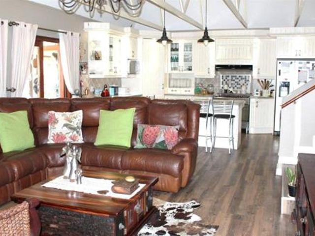 3 Bedroom House in Jeffreys Bay Central