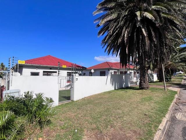 3 Bedroom House in Jeffreys Bay Central