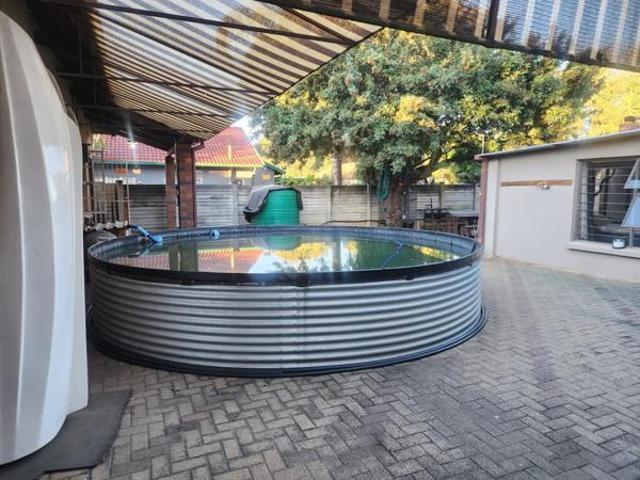 3 Bedroom House in Oos Einde