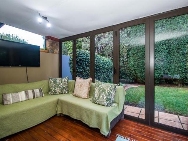 3 Bedroom House in Olympus AH