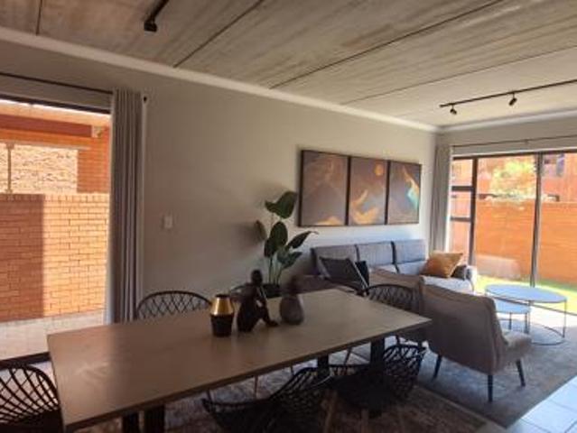 3 Bedroom House in Olympus AH