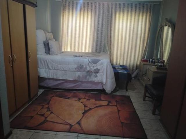 3 Bedroom House in Olievenhoutbosch