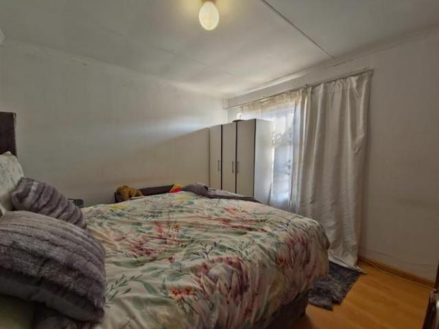 3 Bedroom House in Olievenhoutbosch