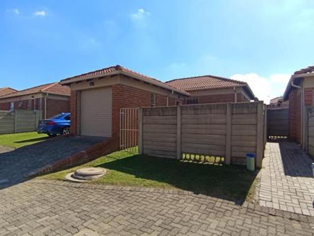 3 Bedroom House in Olievenhoutbosch