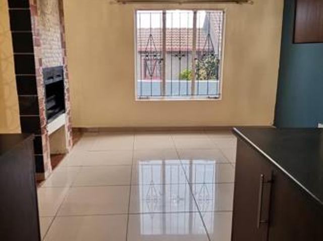 3 Bedroom House in Olievenhoutbosch