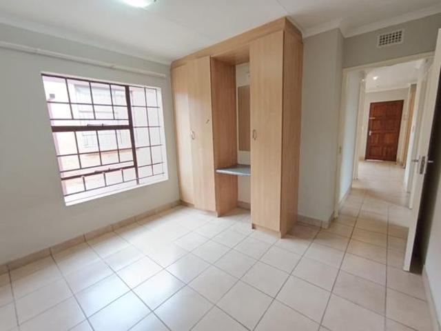 3 Bedroom House in Olievenhoutbosch