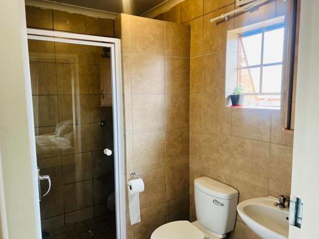 3 Bedroom House in Olievenhoutbosch