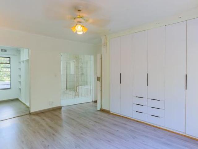 3 Bedroom House in Olivedale