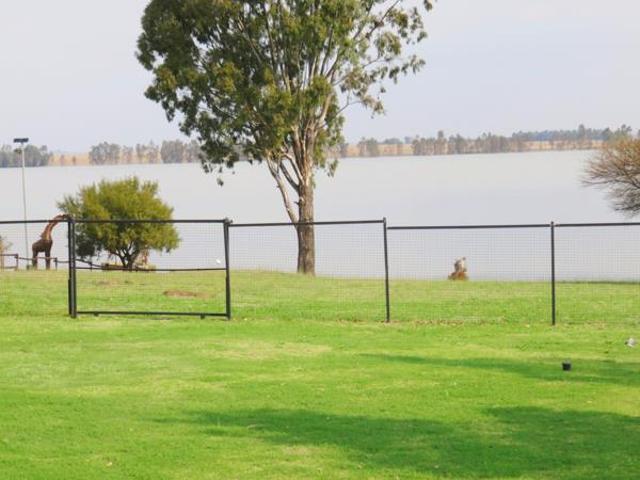 3 Bedroom House in Oranjeville