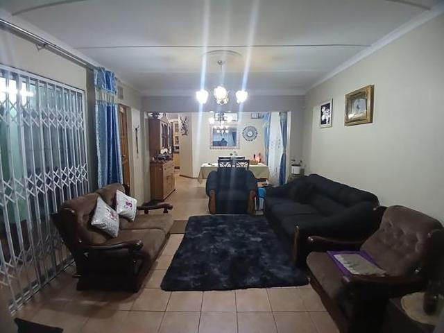 3 Bedroom House in Orient Heights