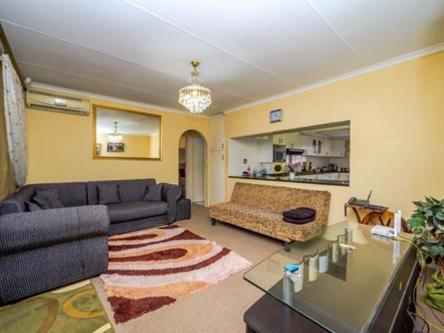 3 Bedroom House in Ottawa