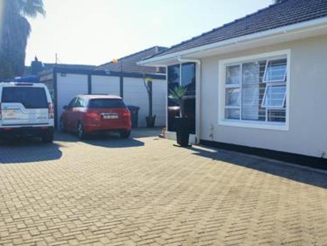3 Bedroom House in Ottery
