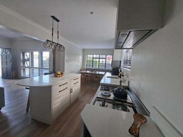 3 Bedroom House in Ottery