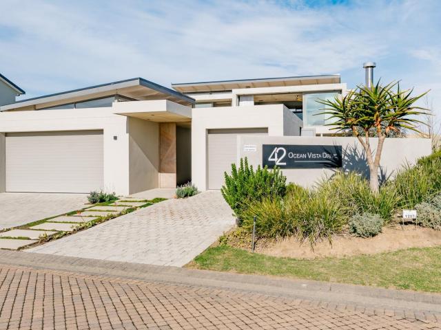 3 Bedroom House in Oubaai