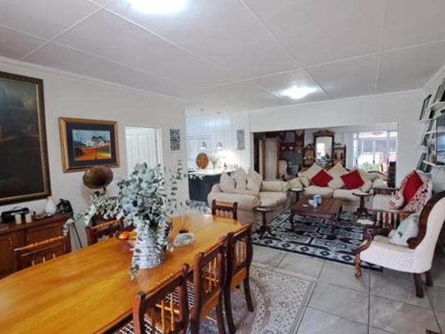 3 Bedroom House in Oudtshoorn