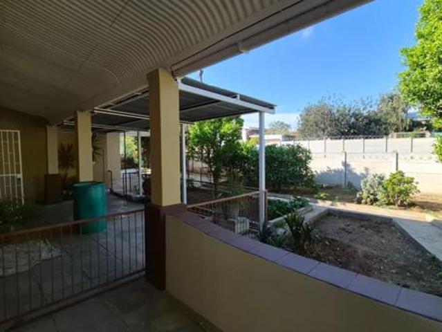 3 Bedroom House in Oudtshoorn North
