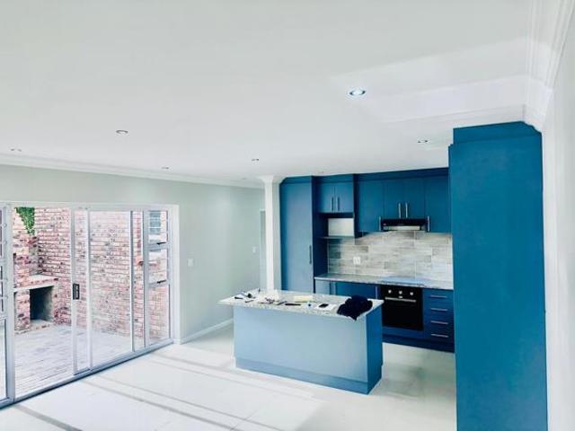 3 Bedroom House in Overbaakens