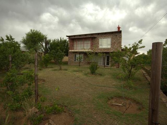 3 Bedroom House in Oviston