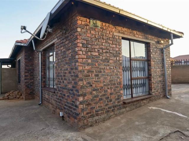 3 Bedroom House in Lotus Gardens