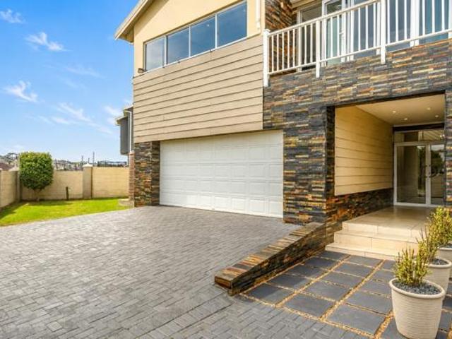 3 Bedroom House in Lovemore Park