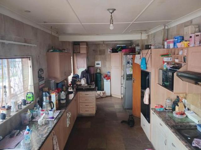 3 Bedroom House in Lombardy East