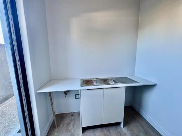 3 Bedroom House in Longlands