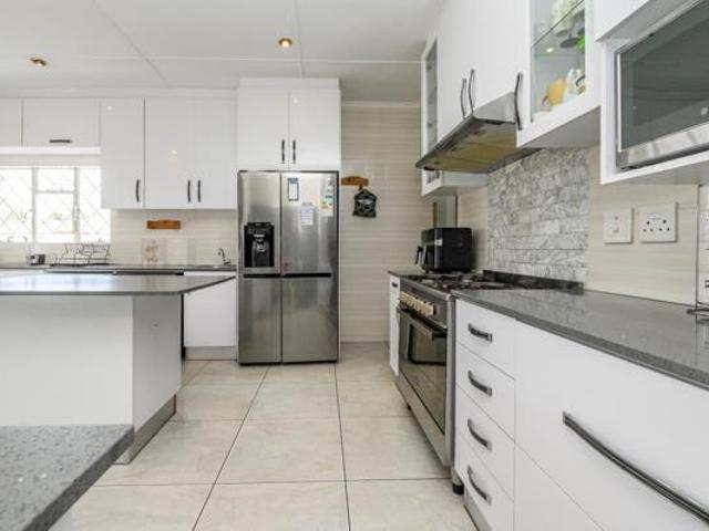 3 Bedroom House in Lorraine