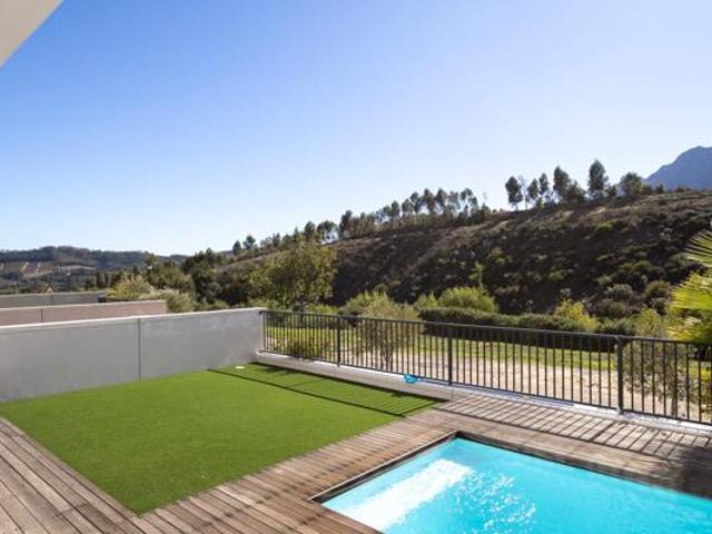 3 Bedroom House in La Roche