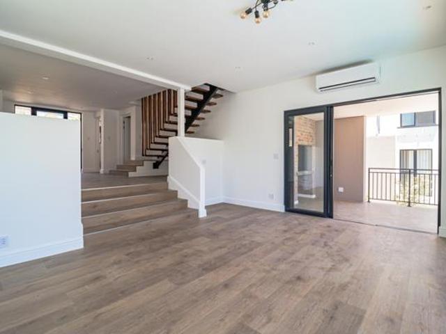 3 Bedroom House in La Roche