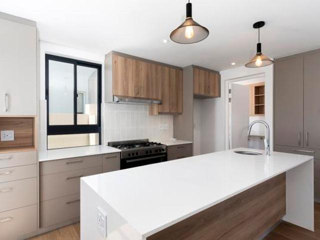 3 Bedroom House in La Roche