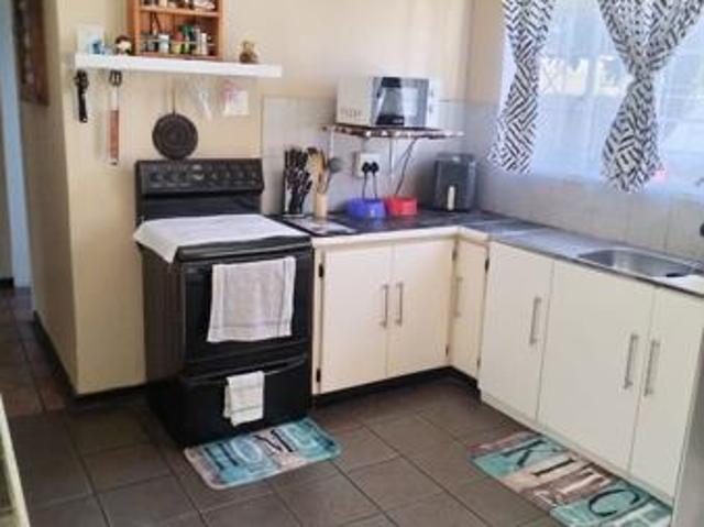 3 Bedroom House in Ladine