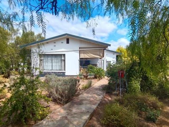 3 Bedroom House in Ladismith