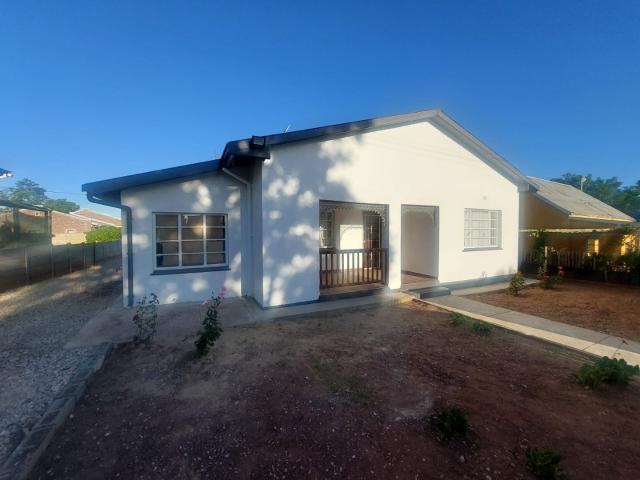 3 Bedroom House in Ladismith