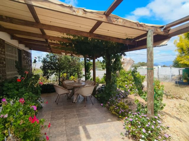 3 Bedroom House in Ladismith