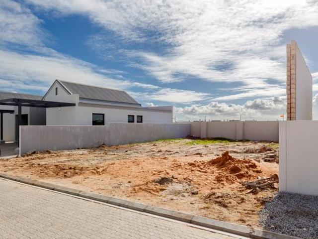 3 Bedroom House in Laguna
