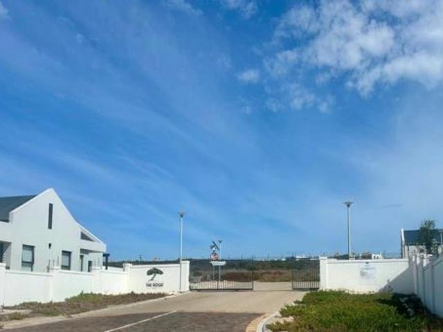 3 Bedroom House in Laguna
