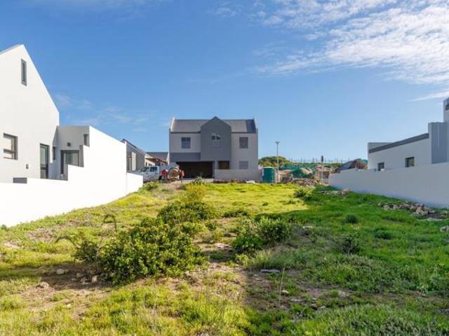 3 Bedroom House in Laguna