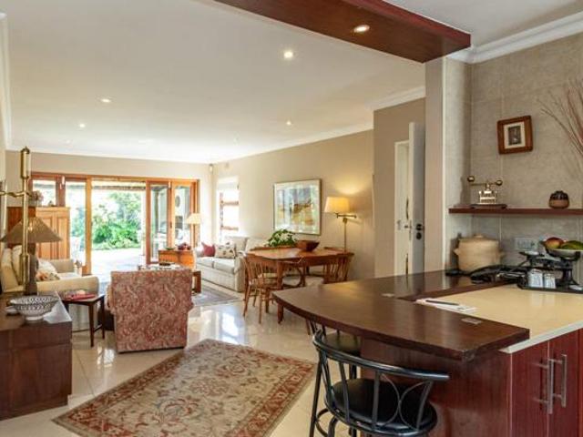 3 Bedroom House in Lakeside