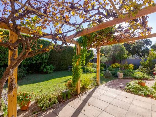 3 Bedroom House in Lakeside